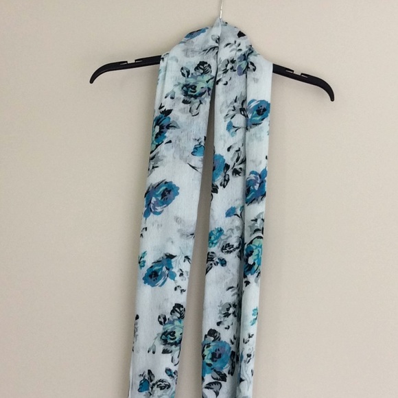 Accessories - 2/$11 Scarf